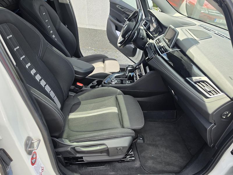 BMW Řada 2 218 D 110KW Panorama Led Navi  - fotka 12 z 17