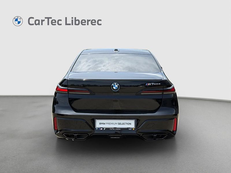 BMW Řada 7 M760e xDrive Sedan - fotka 24 z 27
