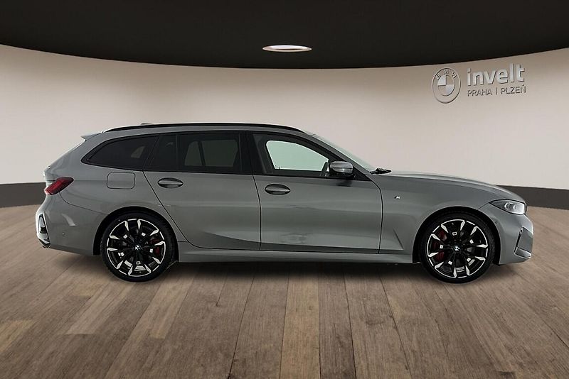 BMW Řada 3 řady 3 | 330d xDrive - fotka 2 z 27