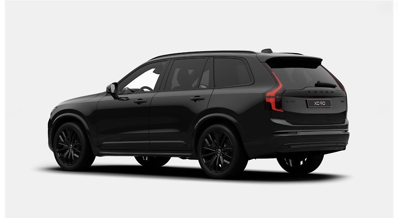 Volvo XC90 (2026) B5 AWD BLACK EDITION PLUS - fotka 3 z 14