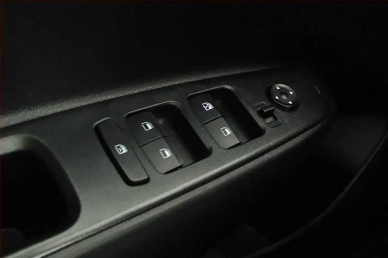 Hyundai i10 (2021) 1.0, ČR,1.maj, Tempomat - fotka 13 z 13