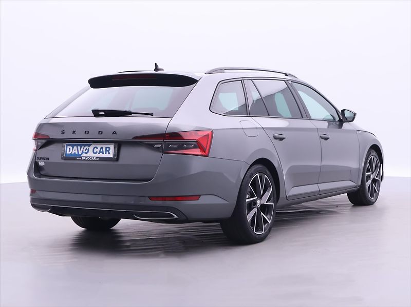 Škoda Superb 2,0 TDI 110kW SportLine Combi - fotka 7 z 38