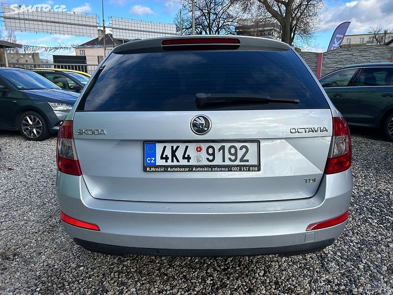 Škoda Octavia (2013) 2.0 TDi 110 KW - fotka 7 z 27