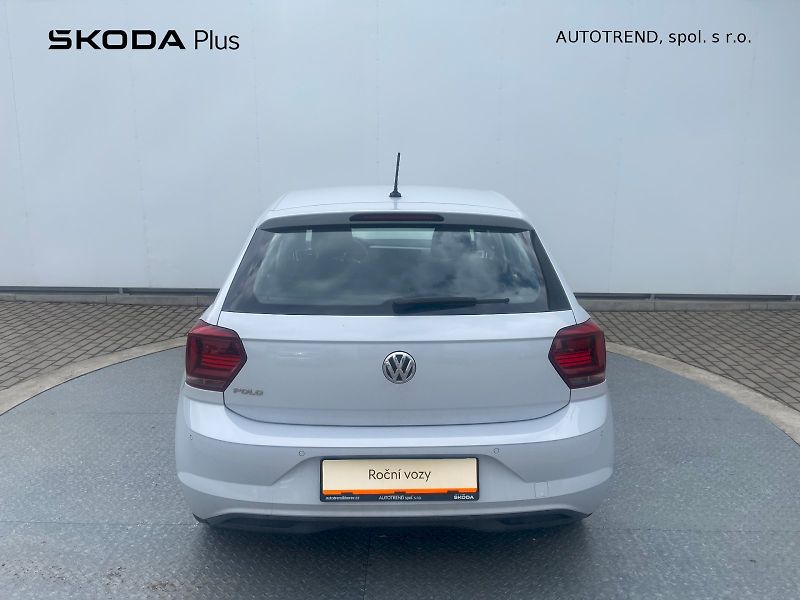 Volkswagen Polo (2019) Highline 1,0 TSI 70kW - fotka 19 z 20