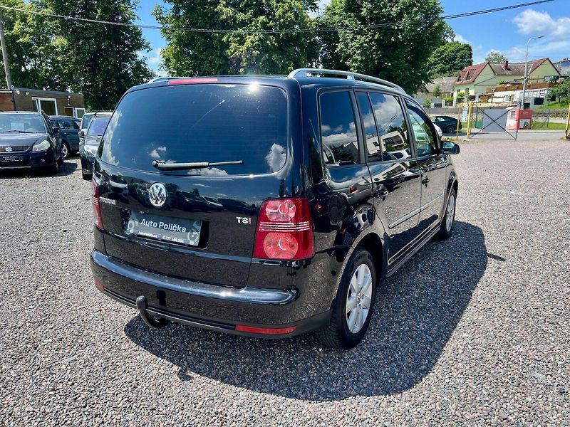 Volkswagen Touran (2008) 1.4 TS 103 kW DSG - fotka 5 z 20