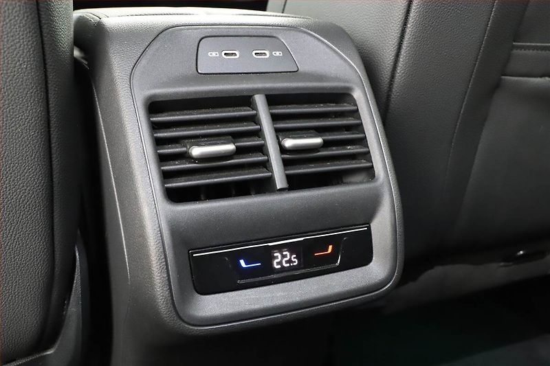 Škoda Superb (2024) Selection 1.5 TSI mHEV - fotka 12 z 21