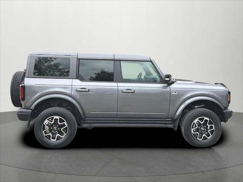 Ford Bronco 2,7 V6 AUT OUTER BANKS ČR - fotka 7 z 36