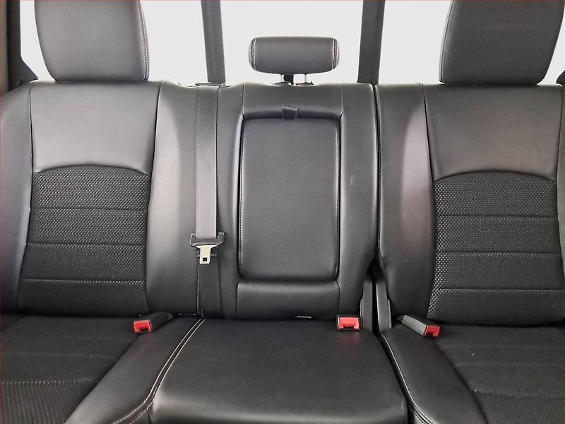 RAM 1500 (2020) 5.7 V8 Hemi - fotka 10 z 18