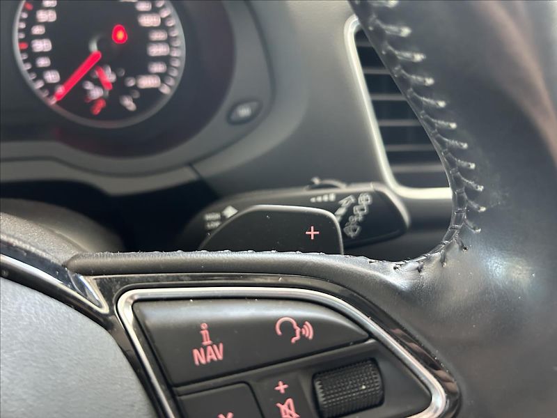 Audi Q3 2,0   TDI 130kW,AUTOMAT,QUATTR - fotka 13 z 26