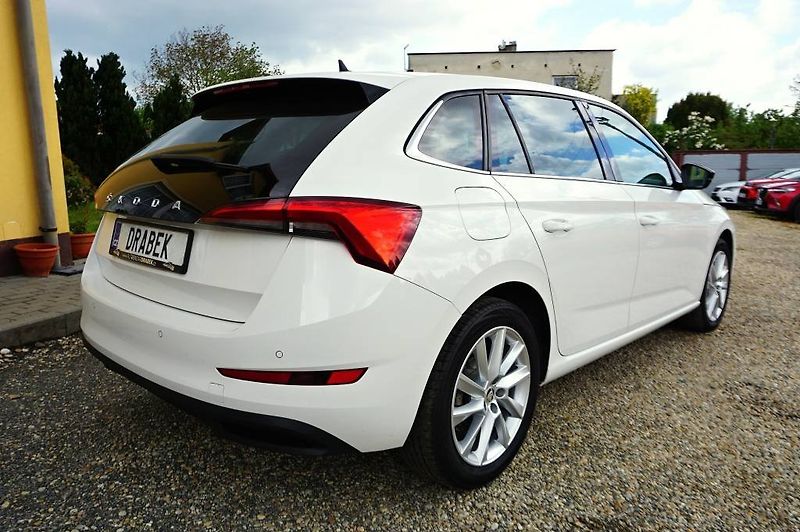 Škoda Scala (2019) STYLE PLUS 1,6 TDI 85 kW - fotka 4 z 30