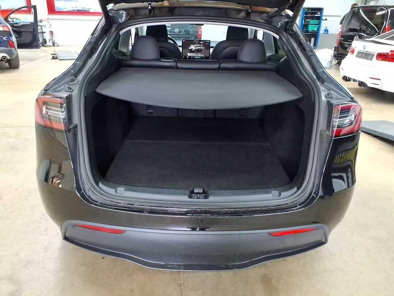 Tesla Model Y ZAMLUVENO ! PERFORMANCE 393kw  - fotka 7 z 9