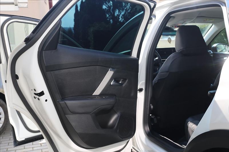 Citroën C4 1,2 1. Majitel, ČR, DPH - fotka 35 z 50