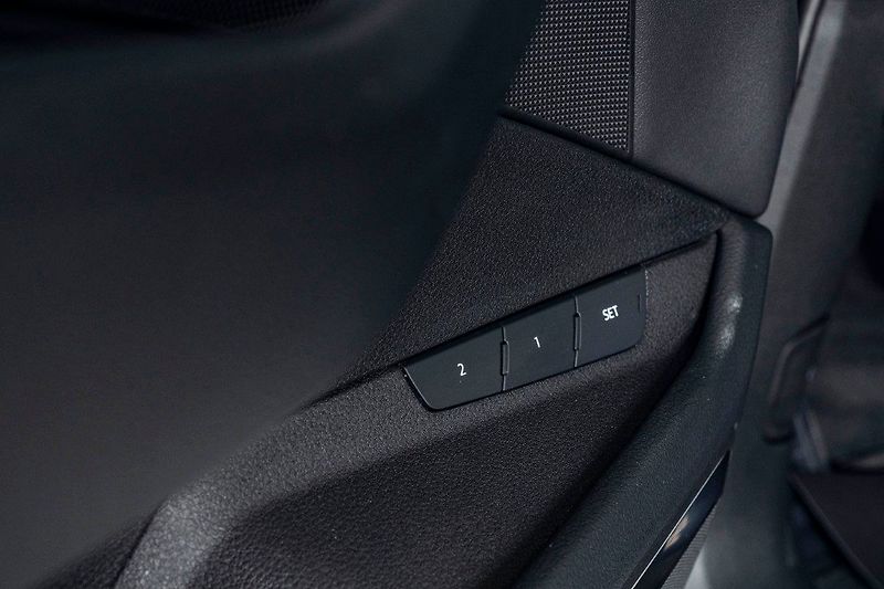 Audi e-tron 55 300kW Matrix Tažné ZÁRUKA - fotka 17 z 37