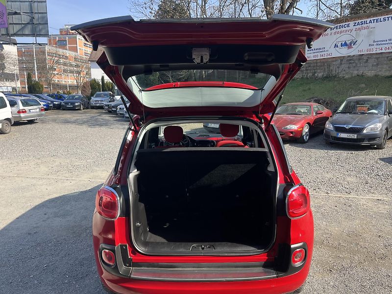 Fiat 500L (2015) 1,4i 70 Kw  - fotka 15 z 16