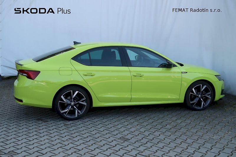 Škoda Octavia (2024) Sportline 1.5 TSI 110 kW  DSG - fotka 3 z 28