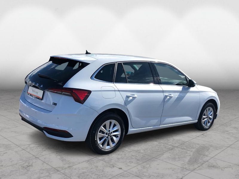 Škoda Scala 1,0 TSI - fotka 2 z 28