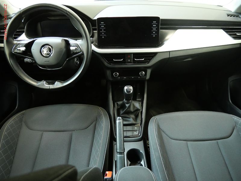 Škoda Kamiq (2021) 1.0 TSi, Ambition Plus, navi - fotka 8 z 23