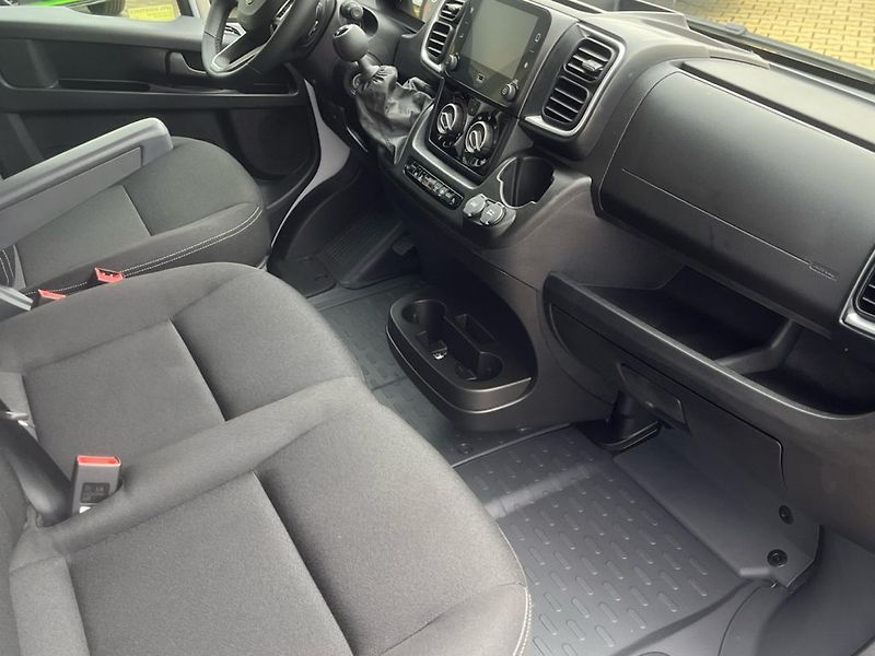 Opel Movano (2026) VAN L4H2 2.2CDTI (132kW/180k) - fotka 9 z 14