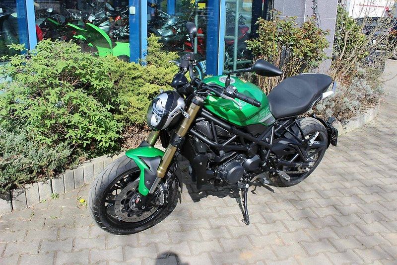 Benelli 752S (2024) A2 35 KW AKCE  POZOR - fotka 1 z 6