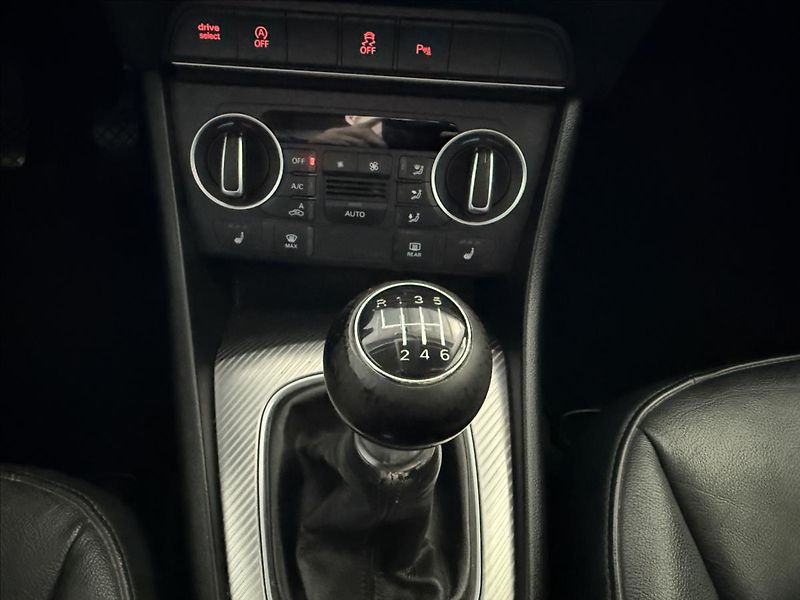 Audi Q3 1,4   TSI 110kW,SERVISKA,TAŽNE - fotka 19 z 24