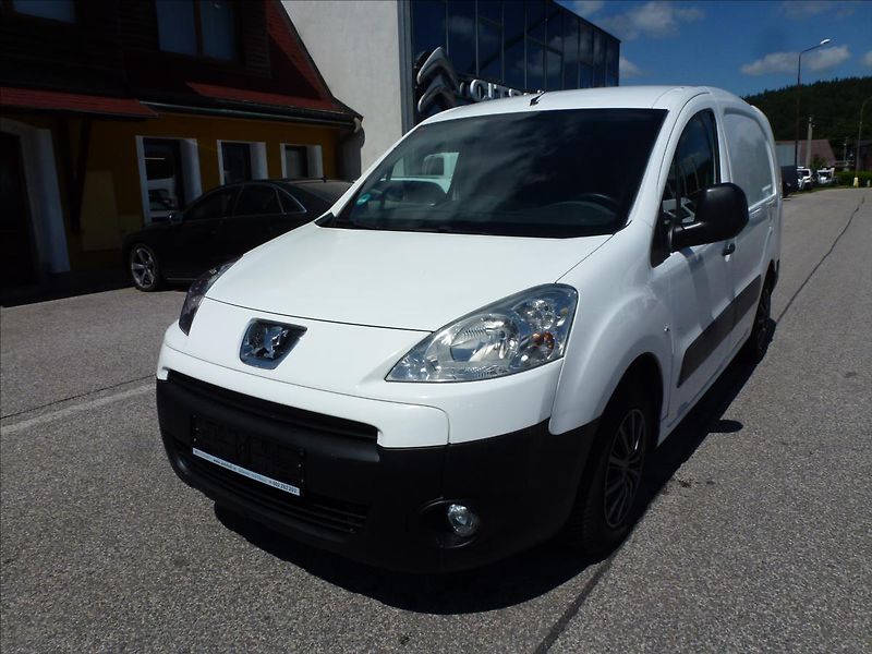 Peugeot Partner 1,6 HDI LONG L2H1 WEBASTO 3mís - fotka 3 z 44
