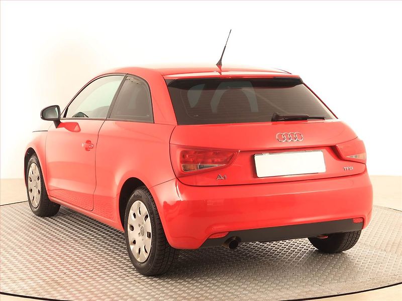 Audi A1 (2010) 1.2 TFSI, jezdí výborně - fotka 4 z 15