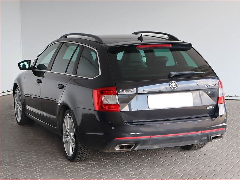 Škoda Octavia (2014) RS 2.0 TDI, Automat, Navi - fotka 4 z 25