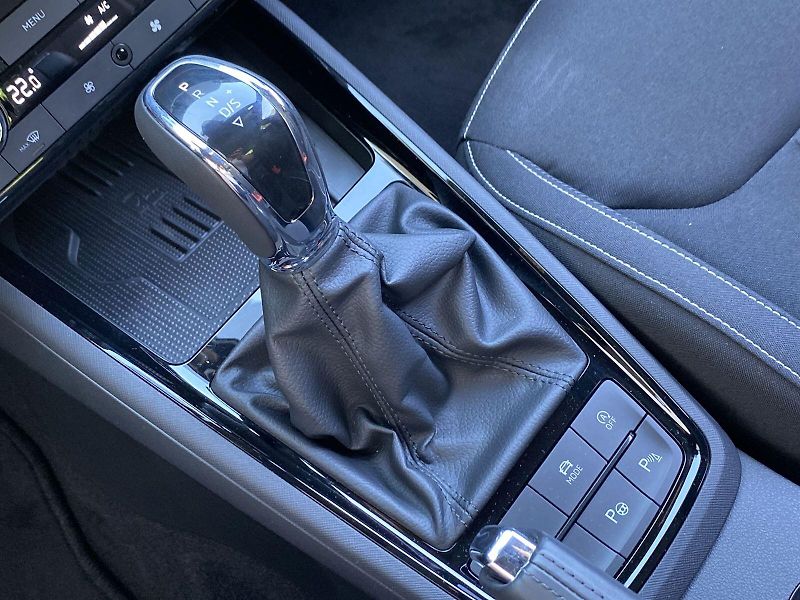 Škoda Kamiq (2025) 1.0 TSI DSG Monte Carlo - fotka 19 z 37
