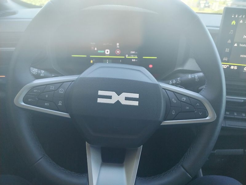 Dacia Duster (2026) JOURNEY hybrid-G 150 4x4 - fotka 20 z 22