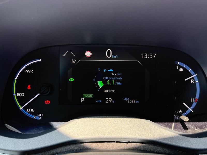 Toyota Yaris Cross 1.5 HSD e-CVT Comfort Tech - fotka 16 z 27