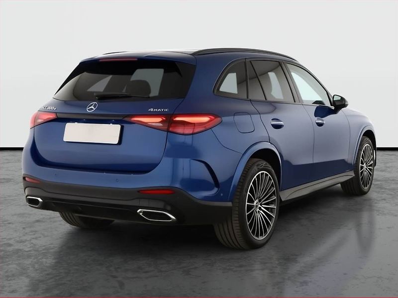 Mercedes-Benz GLC (2025) 300 e 4MATIC, AMG Line - fotka 5 z 22