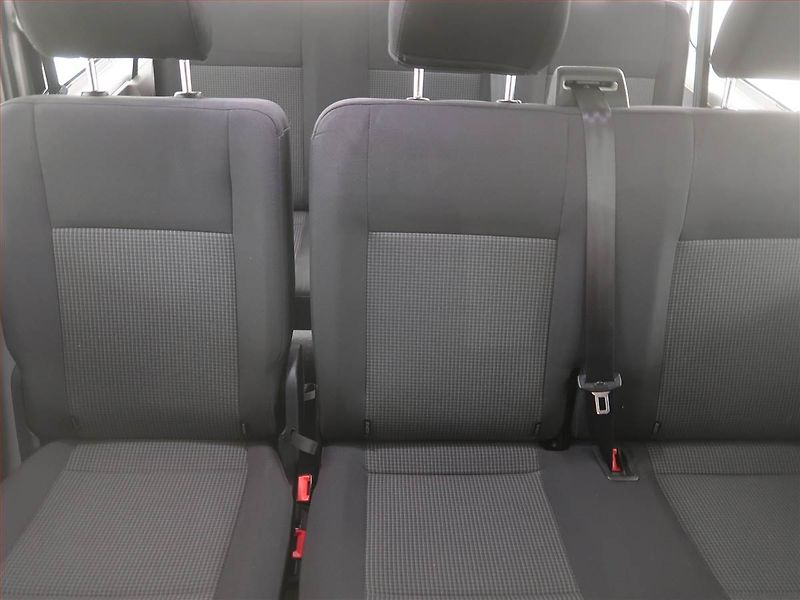 Volkswagen Transporter (2022) 2.0 TDI, Bus, 9Míst, ČR, DPH - fotka 10 z 17