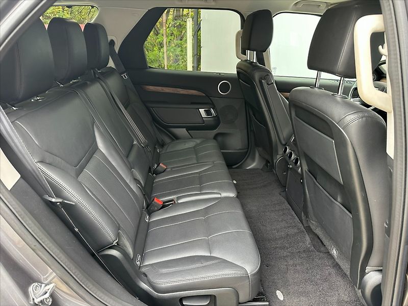 Land Rover Discovery 3,0 TDV6 190kW-HSE-CZ-DPH - fotka 14 z 49