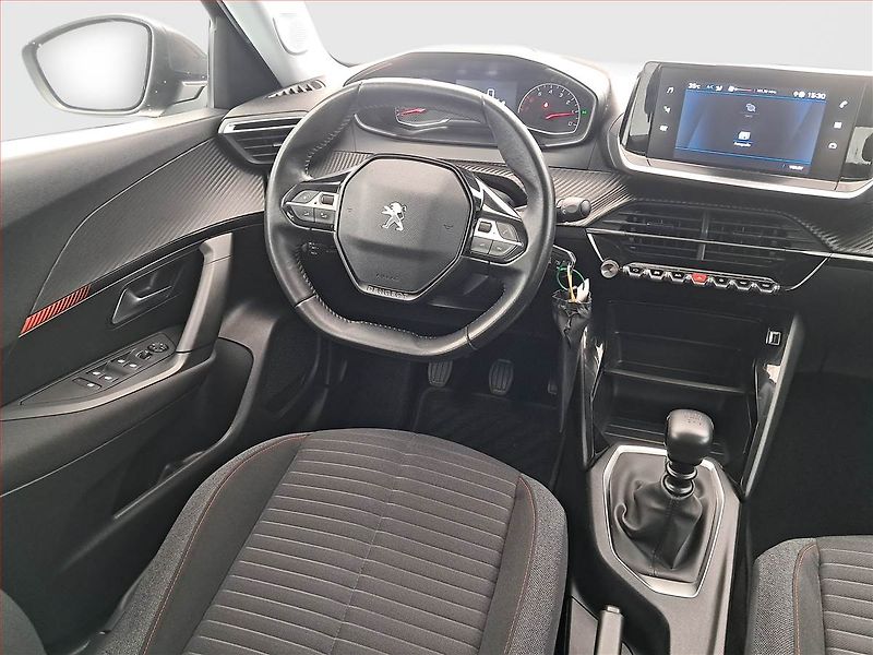 Peugeot 2008 (2021) Active 1.2 PureTech, ČR,1.maj - fotka 7 z 18