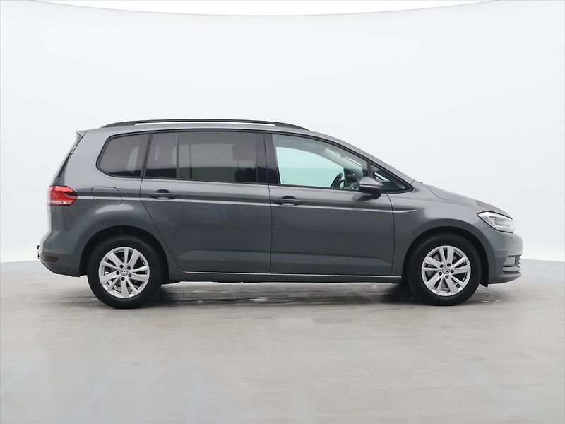 Volkswagen Touran 2,0 TDI DSG Parorama Navi - fotka 8 z 28