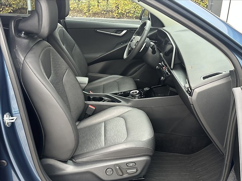 Kia Niro 1,6 GDI PHEV 184PS  Spirit A/T - fotka 16 z 54