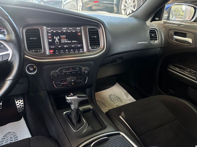 Dodge Charger 6.4-392/2019/Scat Pack.DPH.ZÁR - fotka 19 z 51