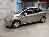 Peugeot 208 (2014) 1.2 i, 1.maj,ČR, servis - náhled 1