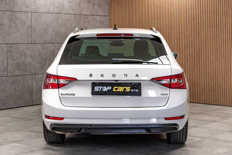 Škoda Superb TDI 147kW 4x4*STYLE*DPH*ČR 1.M - fotka 5 z 40