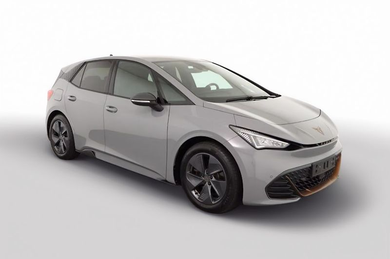 Cupra Born 150kW LaneAssist Carplay DAB - fotka 2 z 11