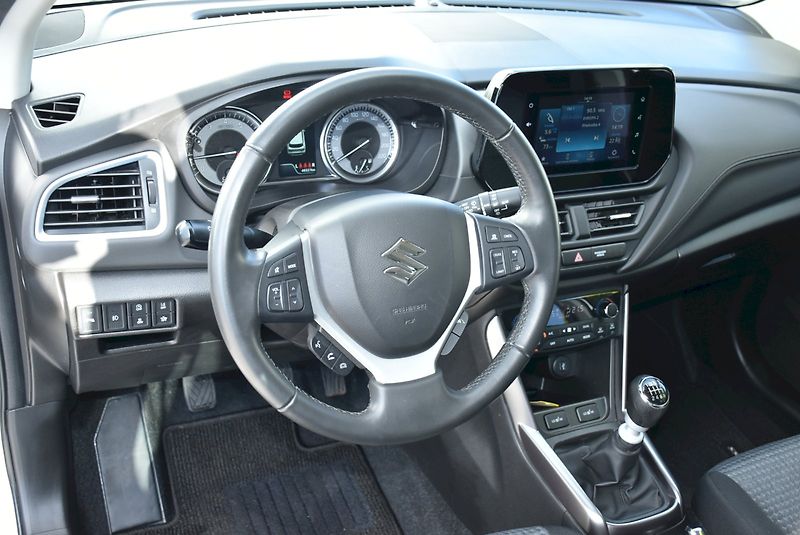 Suzuki SX4 S-Cross (2023) 1.4 BoosterJet 95kW 4x4 - fotka 11 z 29