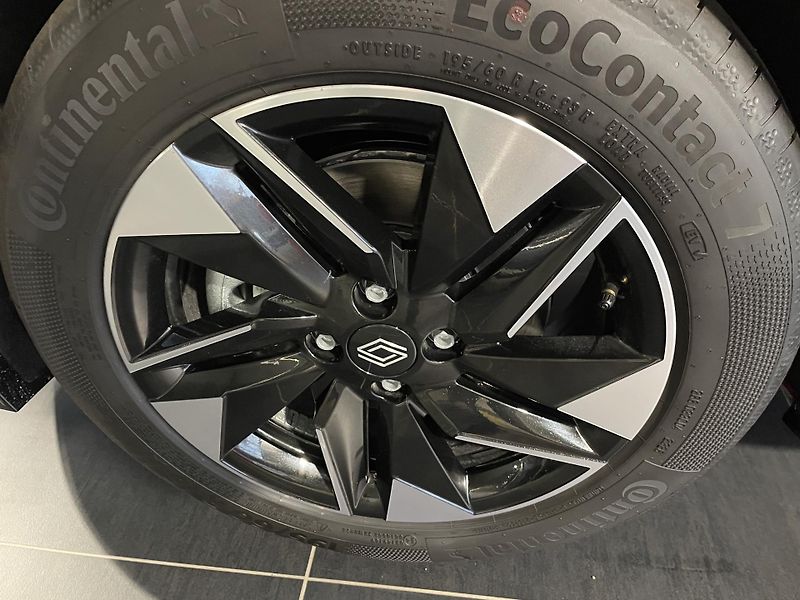 Renault Clio (2026) Techno full hybrid E-Tech 160  - fotka 8 z 13