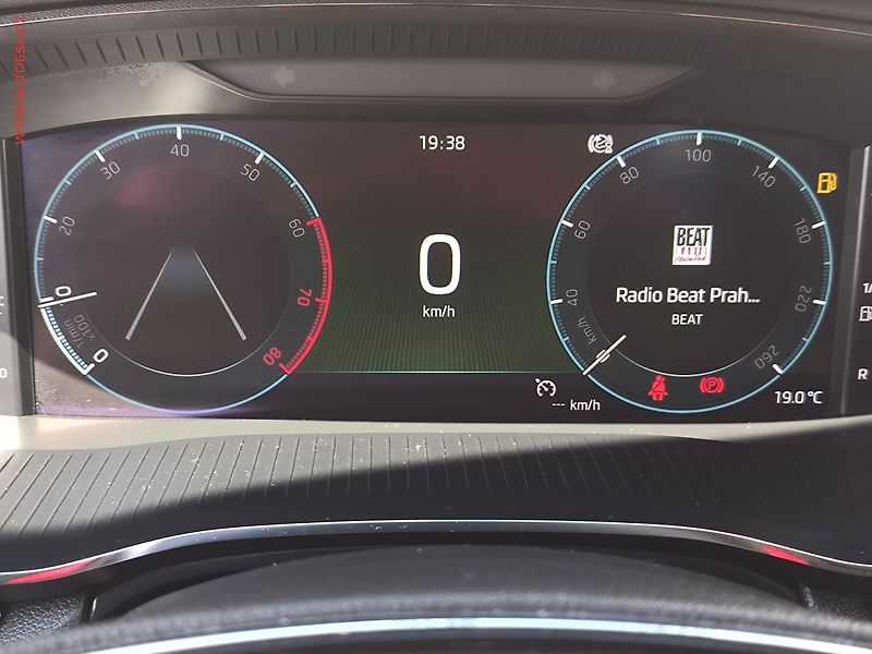 Škoda Octavia (2021) 1.5 TSi, 2.maj,ČR, Ambition - fotka 18 z 25