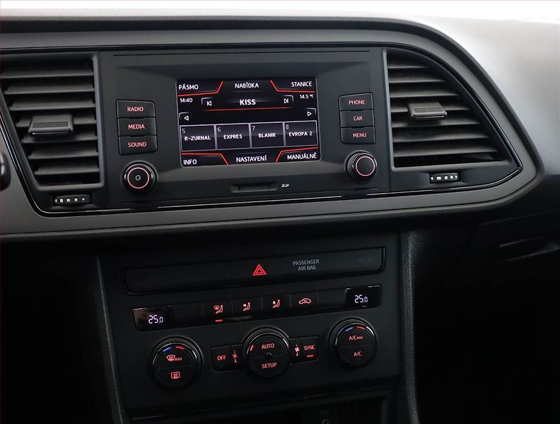 Seat Leon (2016) 1.2 TSI, Serv.kniha, Tempomat - fotka 10 z 18
