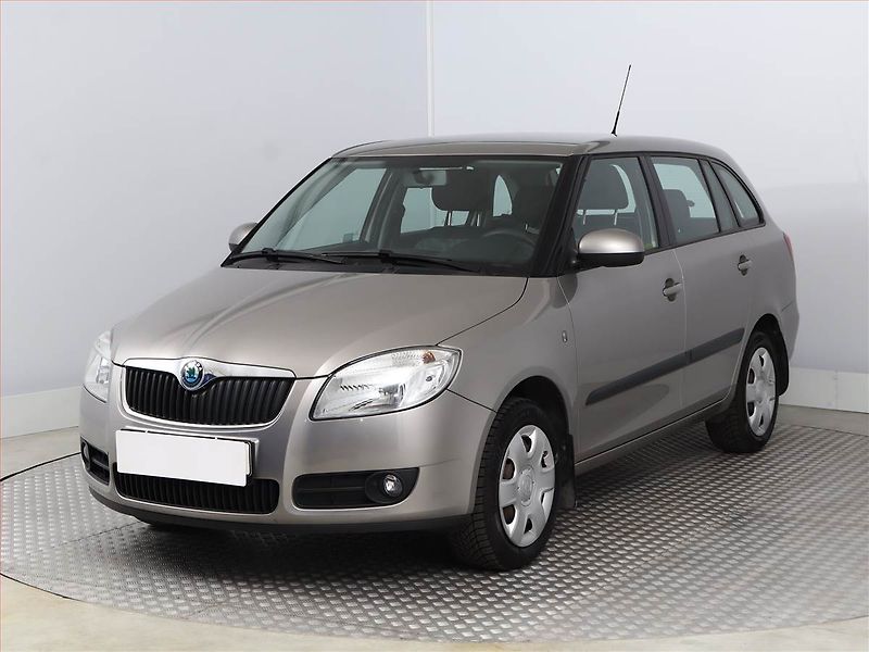 Škoda Fabia (2008) 1.2 12V, Serv.kniha - fotka 2 z 12