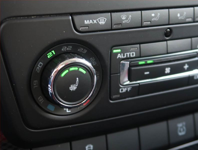 Škoda Yeti (2015) Monte Carlo 1.4 TSI, Bi-Xenony - fotka 17 z 19
