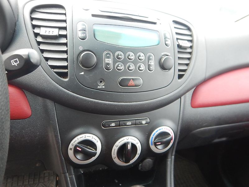 Hyundai i10 1.1, ČR, 1. MAJ. - fotka 19 z 23