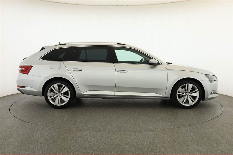 Škoda Superb (2018) Style Plus 2.0 TDI, 4X4 - fotka 6 z 21