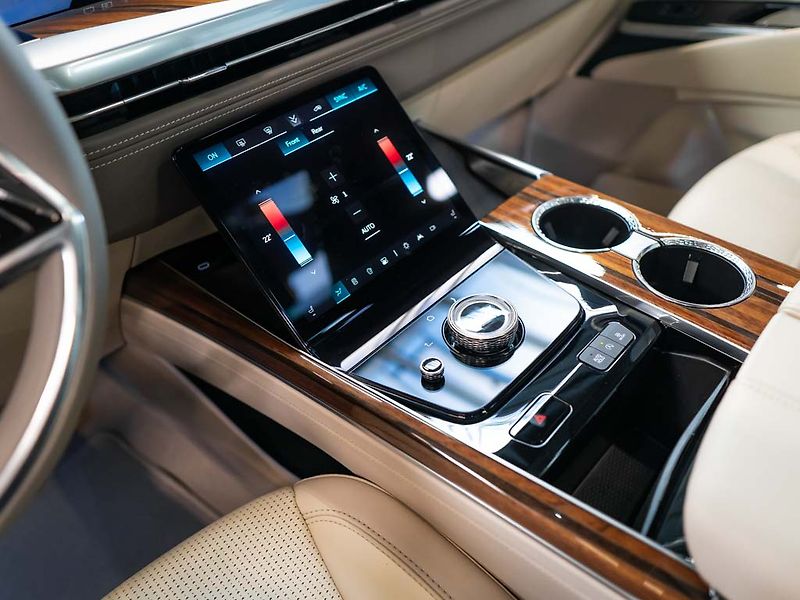 Cadillac Escalade (2026) 6.2 ESV Sport Platinum 2026 - fotka 28 z 50