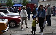 Nablýskané historické vozidla a motorky obsadily v neděli 19. května centrum Prostějova. 19.5. 2024